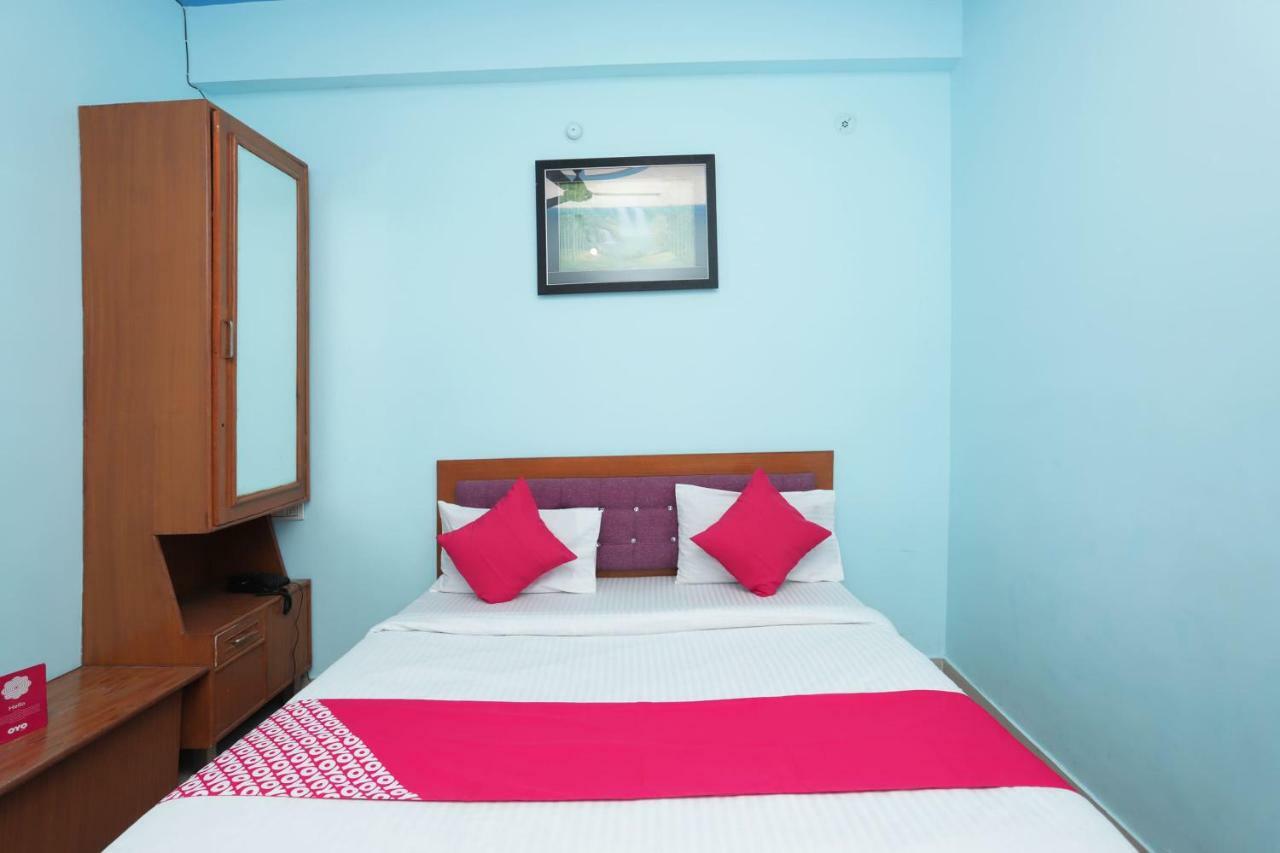 Oyo 38520 Hotel Silverspoon Roorkee Buitenkant foto