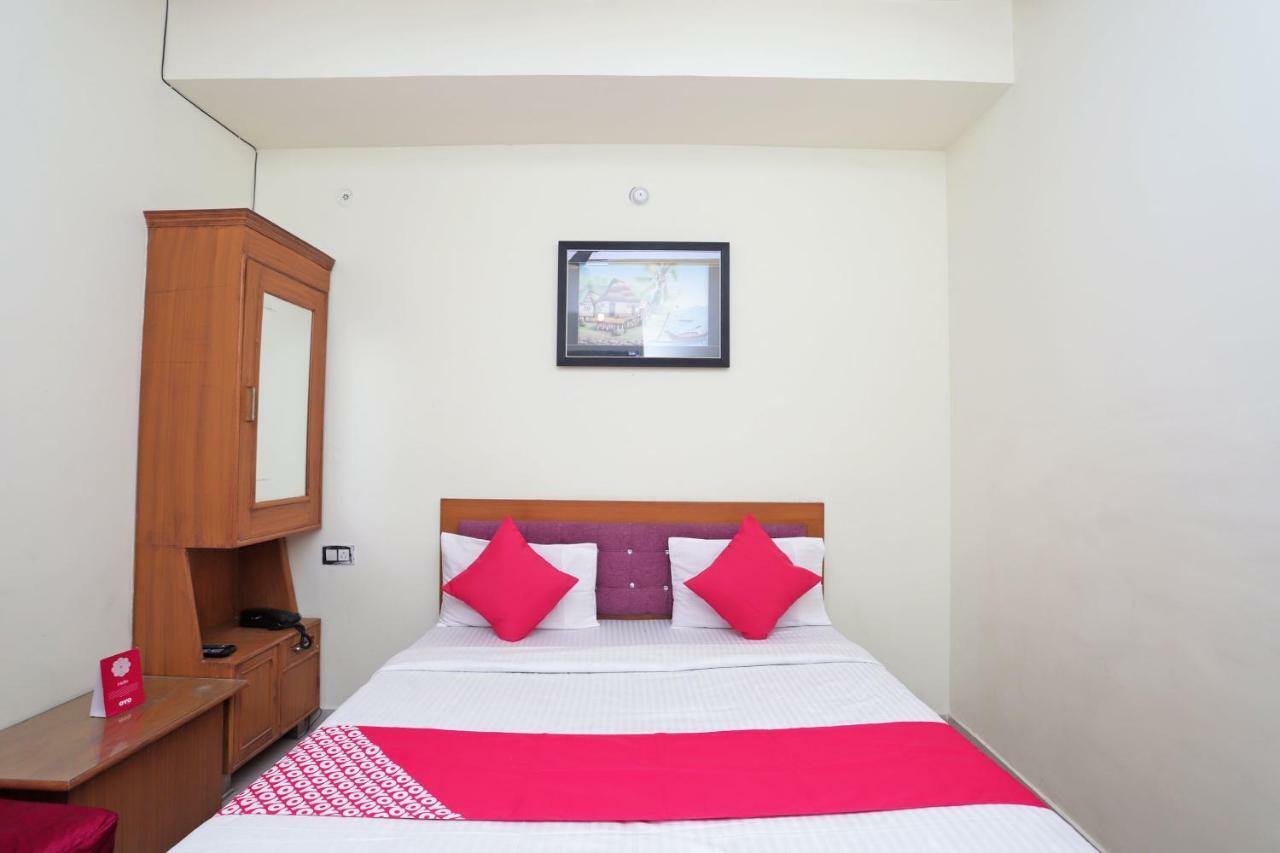 Oyo 38520 Hotel Silverspoon Roorkee Buitenkant foto