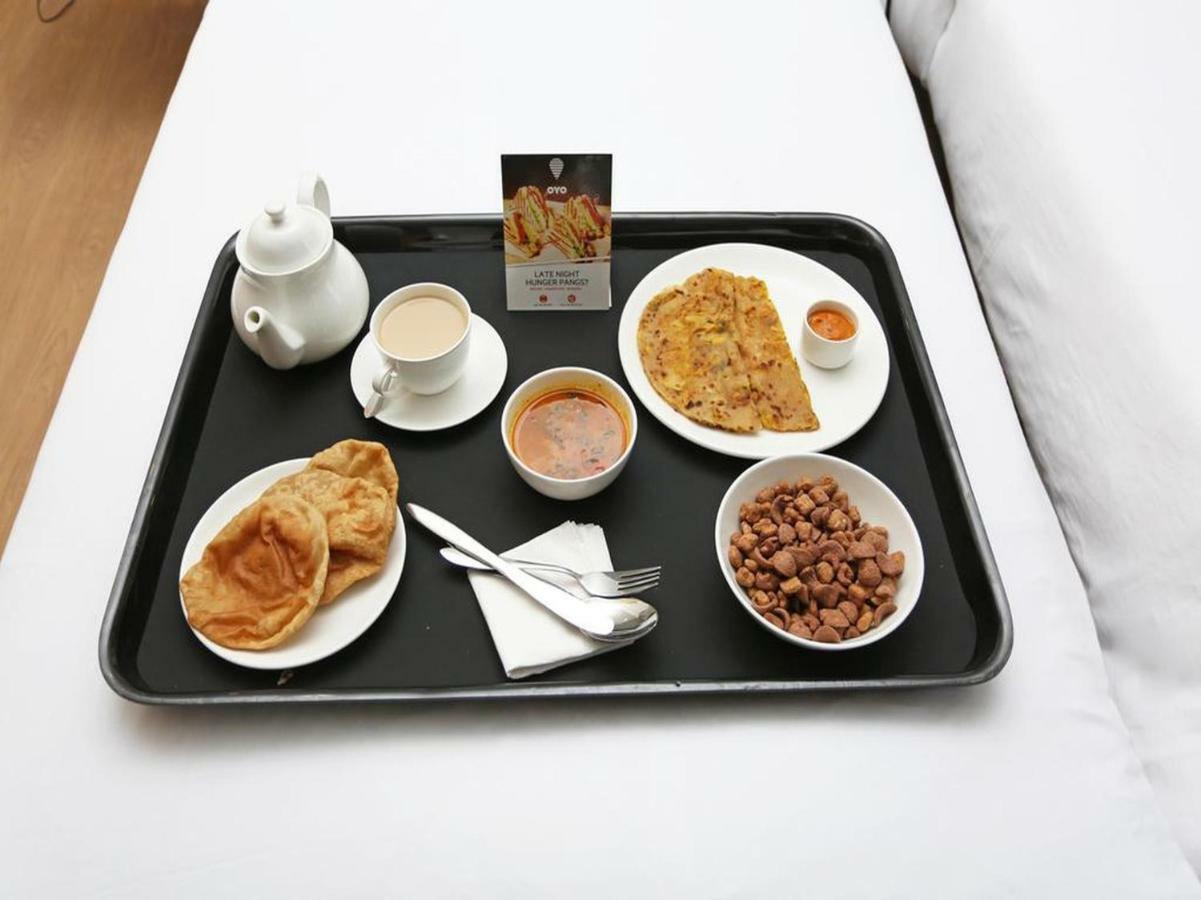 Oyo 38520 Hotel Silverspoon Roorkee Buitenkant foto