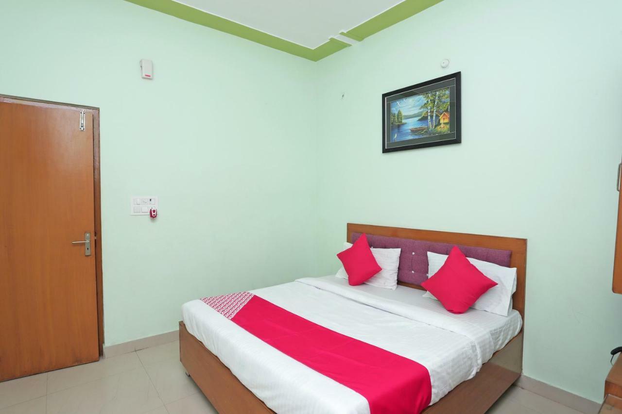 Oyo 38520 Hotel Silverspoon Roorkee Buitenkant foto