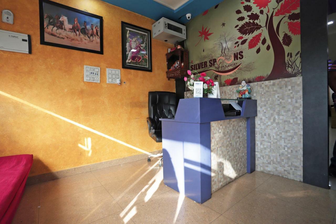 Oyo 38520 Hotel Silverspoon Roorkee Buitenkant foto