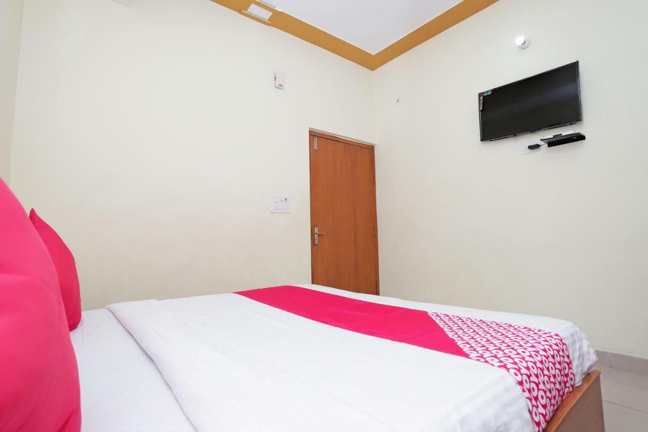 Oyo 38520 Hotel Silverspoon Roorkee Buitenkant foto