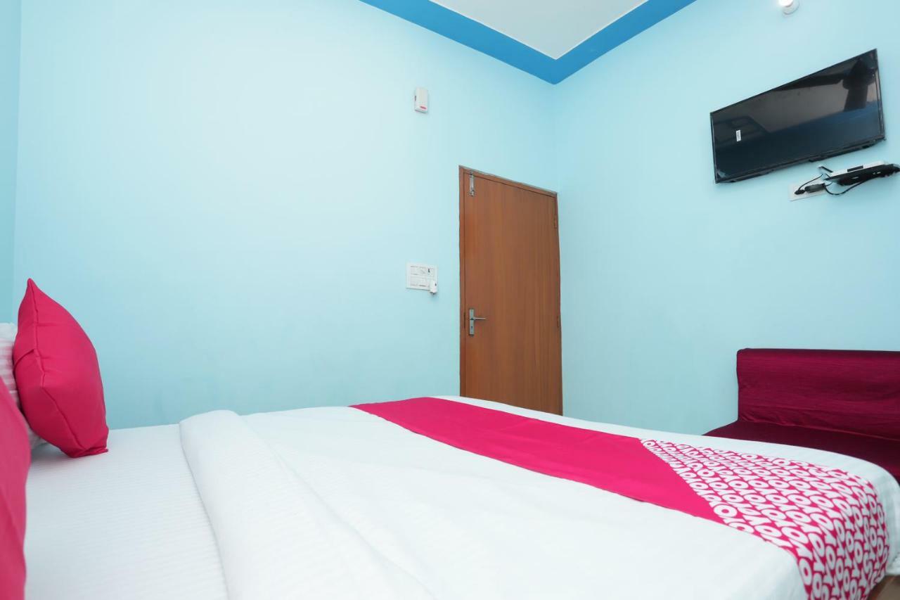 Oyo 38520 Hotel Silverspoon Roorkee Buitenkant foto