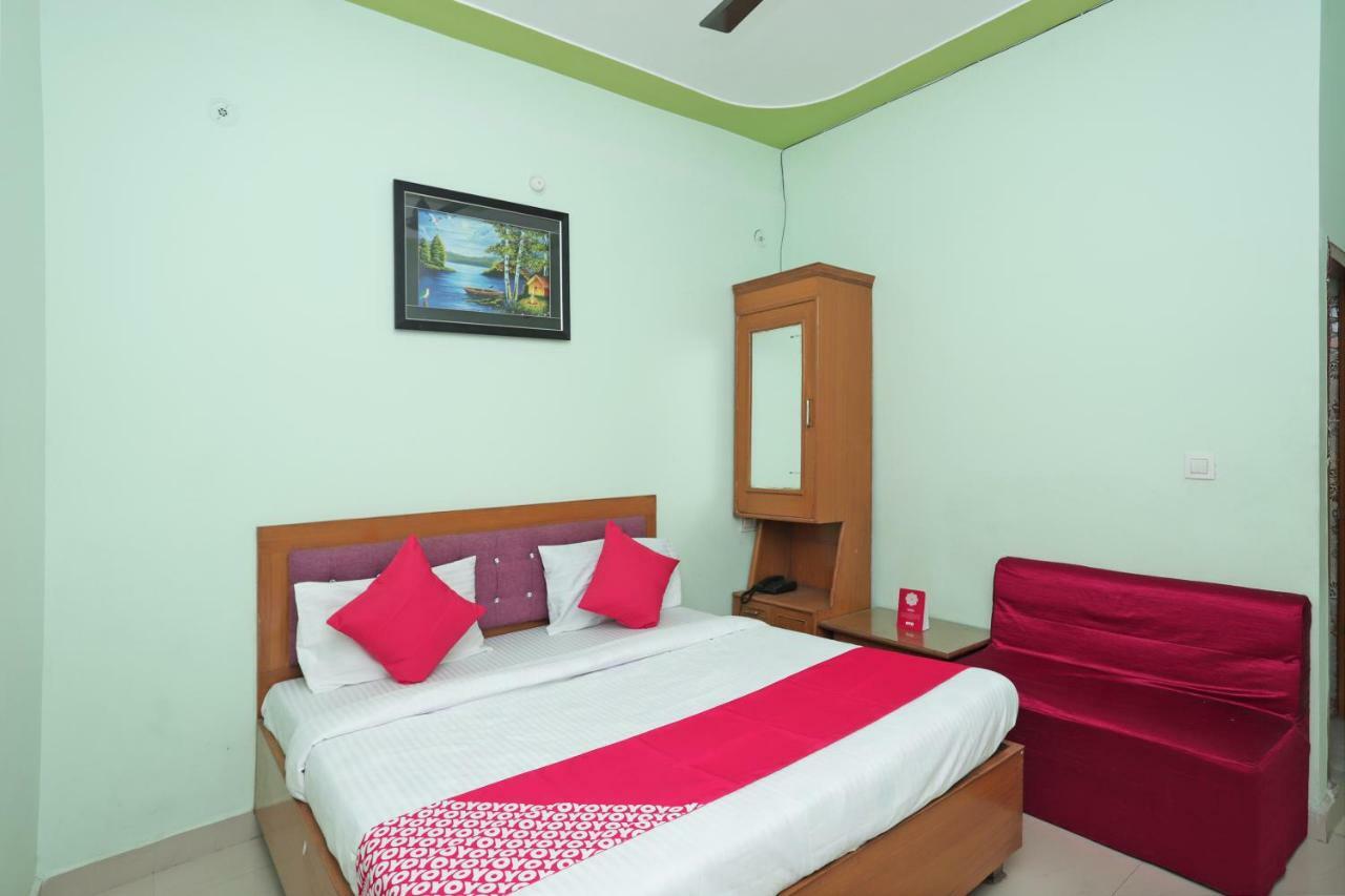 Oyo 38520 Hotel Silverspoon Roorkee Buitenkant foto